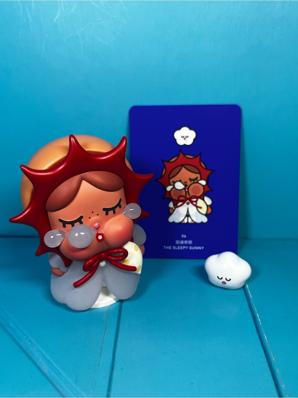 Pop Mart - Crybaby - Crying to the Moon Series - The Sleepy Sunny Figure